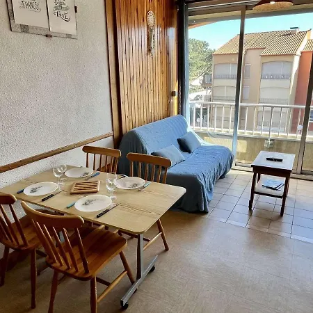 T2 Avec Piscine, Proche Et Commerces, Parking Inclus - - Fr-1-225-671 *