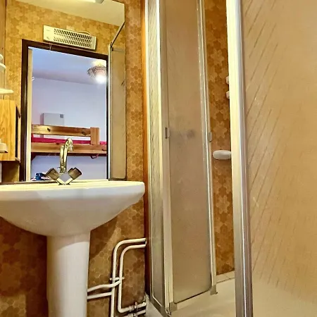 דירה T2 Avec Piscine, Proche Et Commerces, Parking Inclus - - Fr-1-225-671