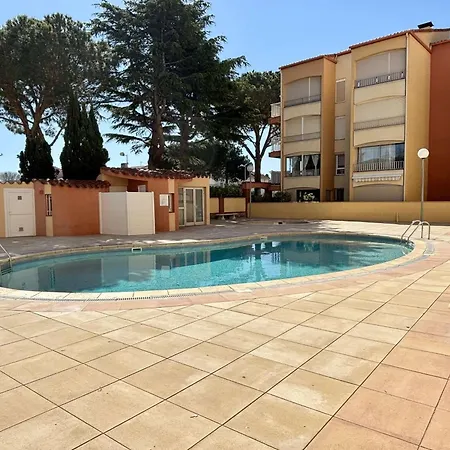 דירה T2 Avec Piscine, Proche Et Commerces, Parking Inclus - - Fr-1-225-671 *